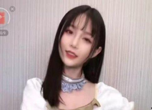 娱乐吃瓜酱美颜图片